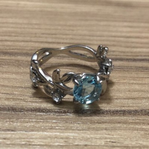 New Silver and Blue Floral Ring - Picture 7 of 7
